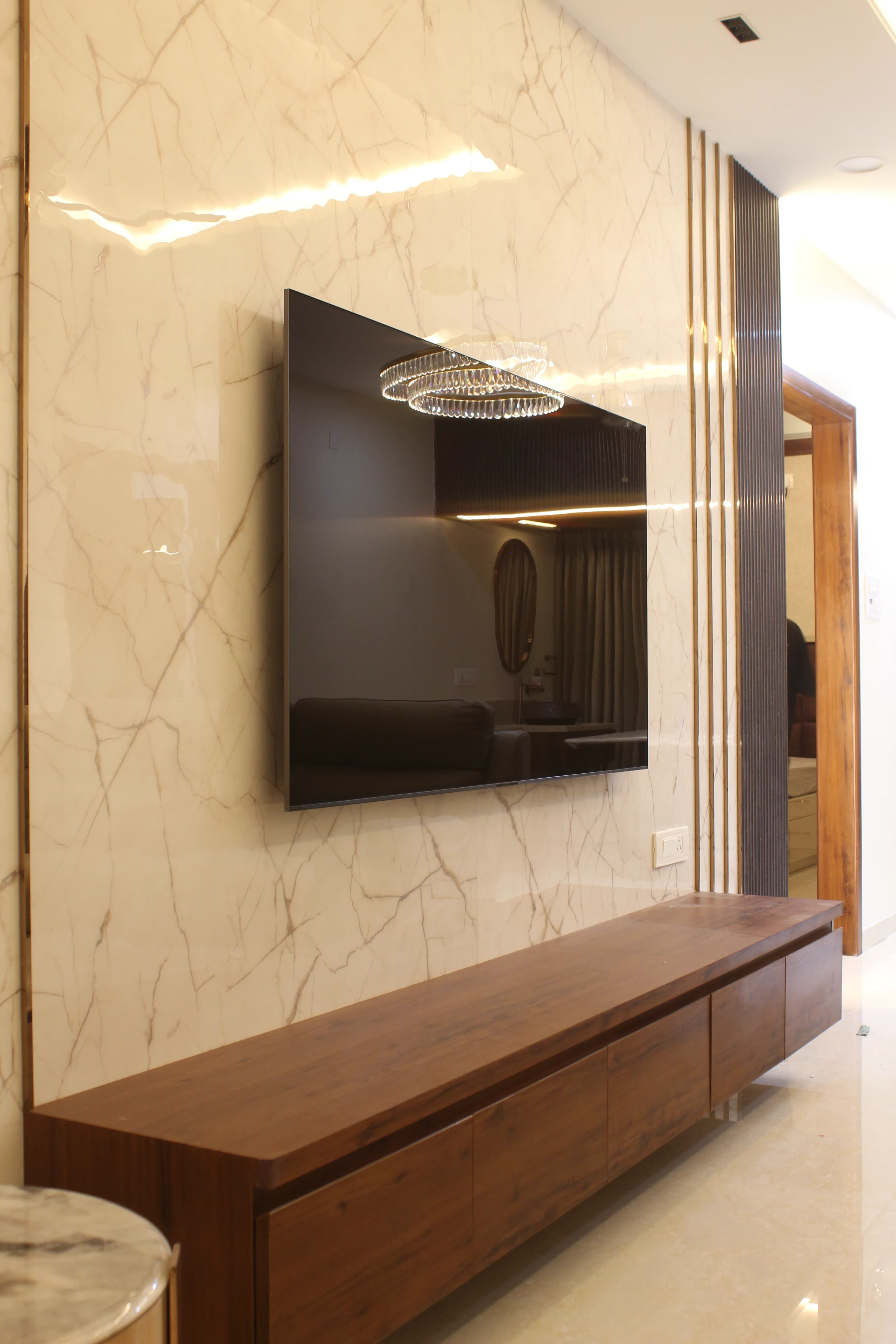 Calm Edge Residence - Vertical image 3